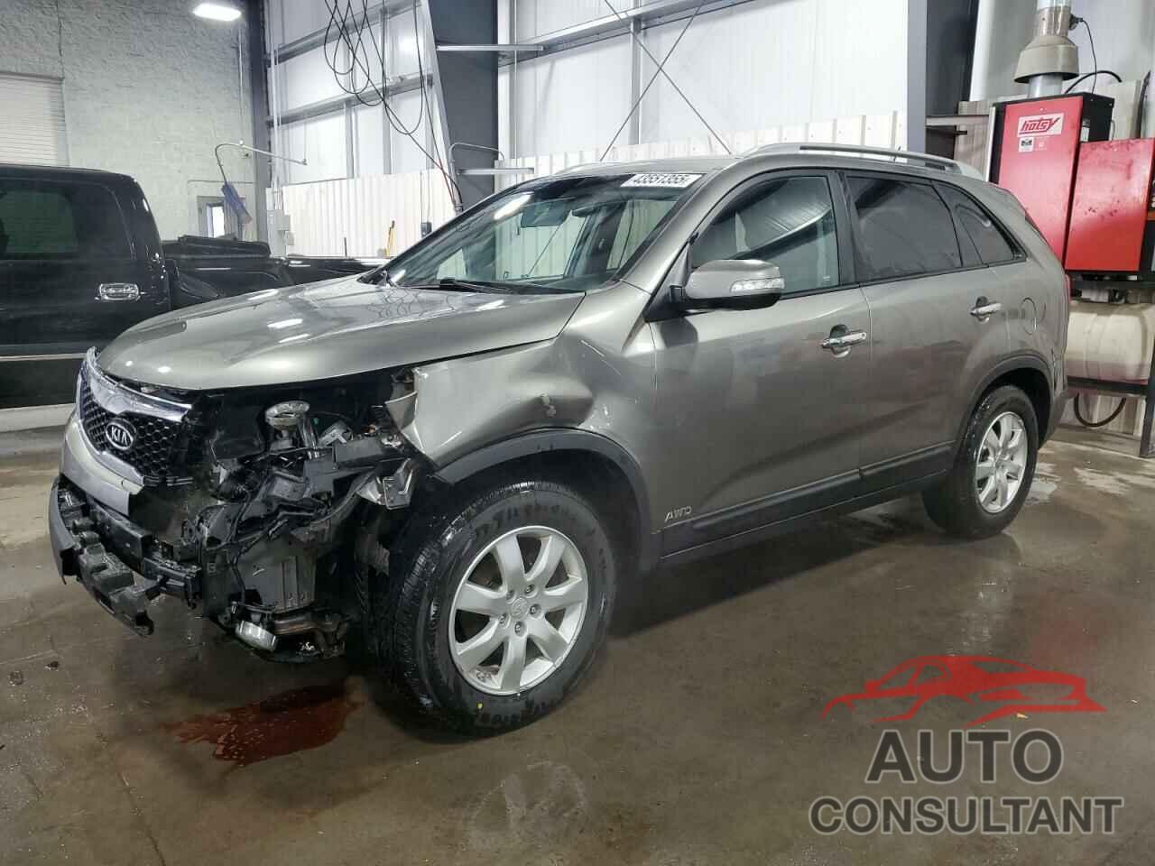 KIA SORENTO 2013 - 5XYKTCA61DG401531