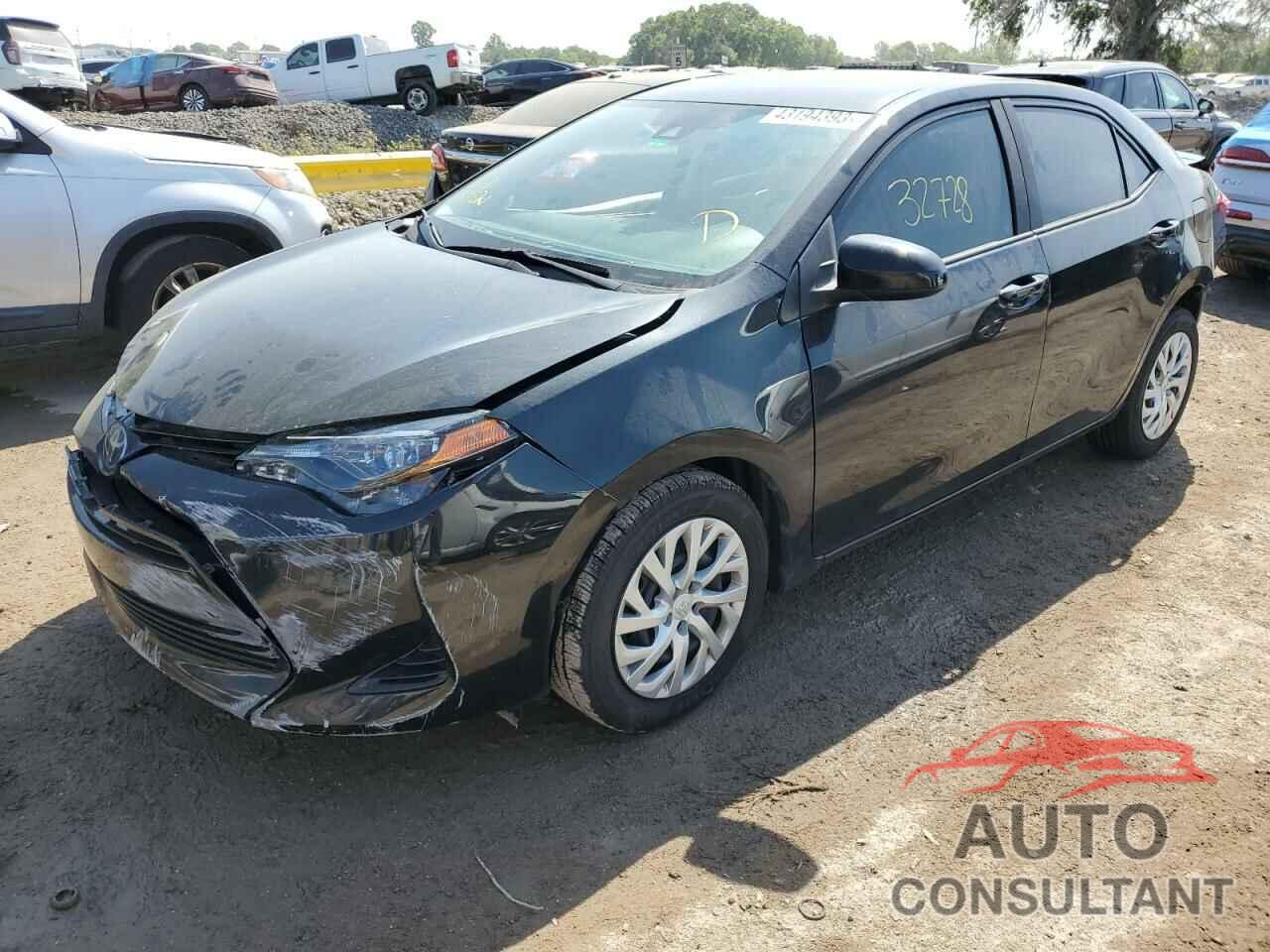 TOYOTA COROLLA 2018 - 5YFBURHE8JP817001