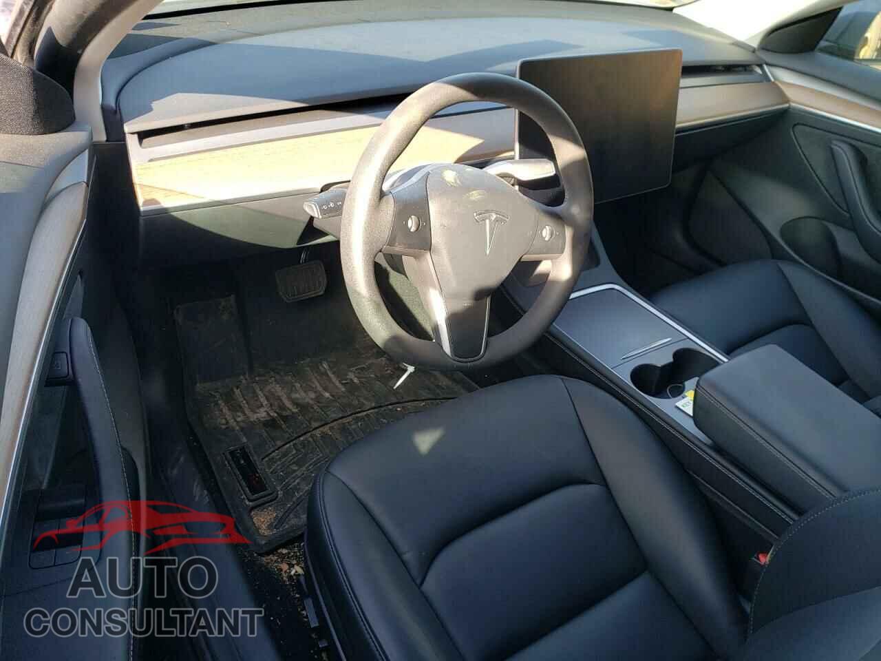 TESLA MODEL 3 2022 - 5YJ3E1EB5NF321569