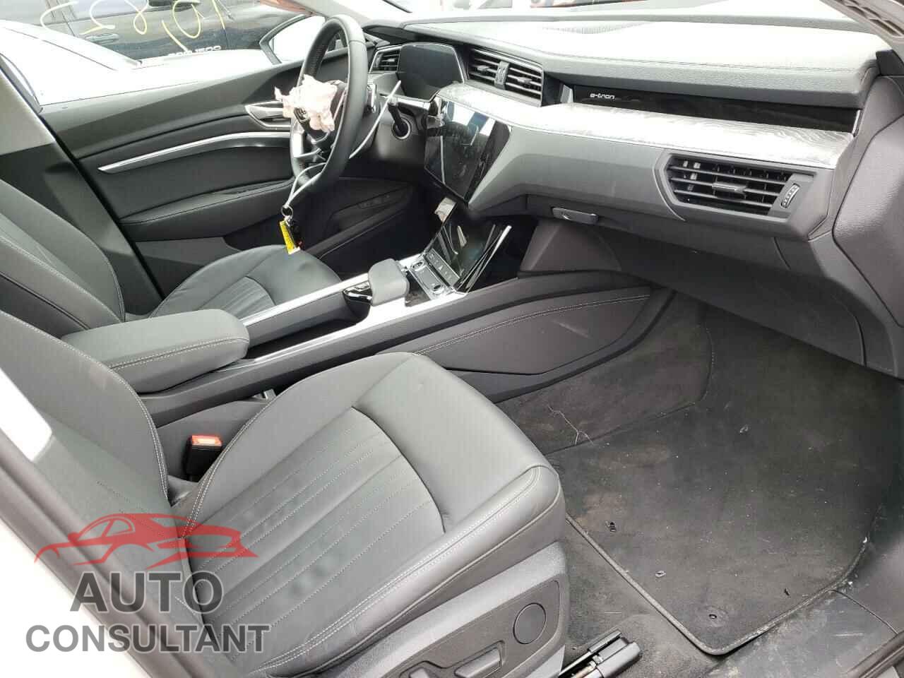 AUDI E-TRON 2021 - WA1AAAGE4MB013119