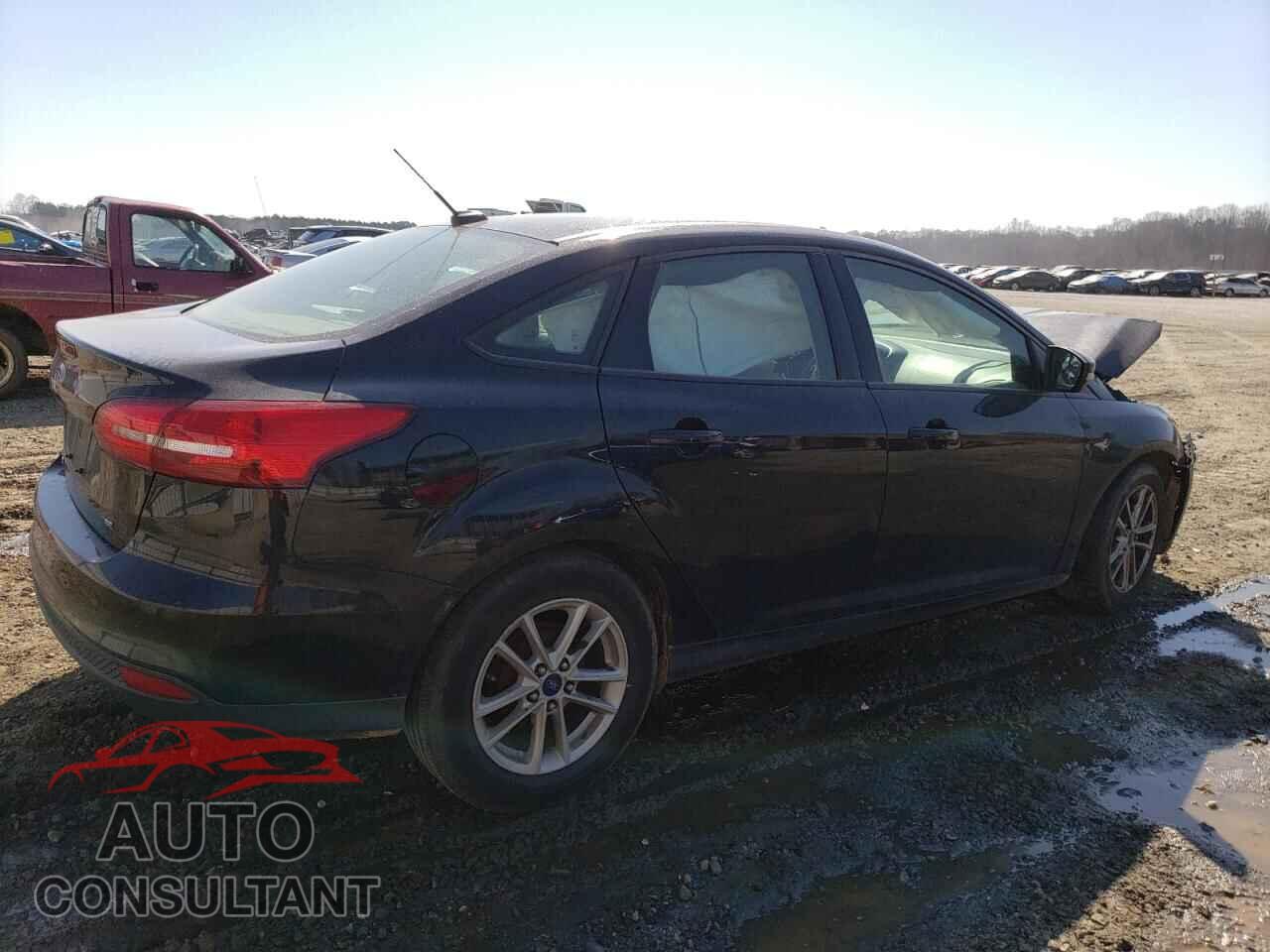 FORD FOCUS 2017 - 1FADP3F22HL330858