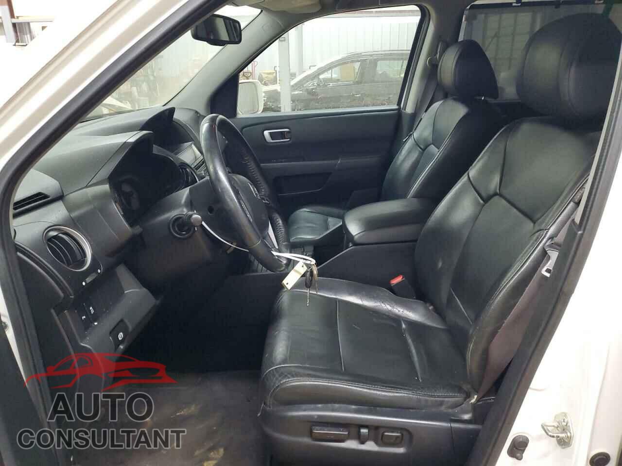 HONDA PILOT 2013 - 5FNYF4H90DB064574