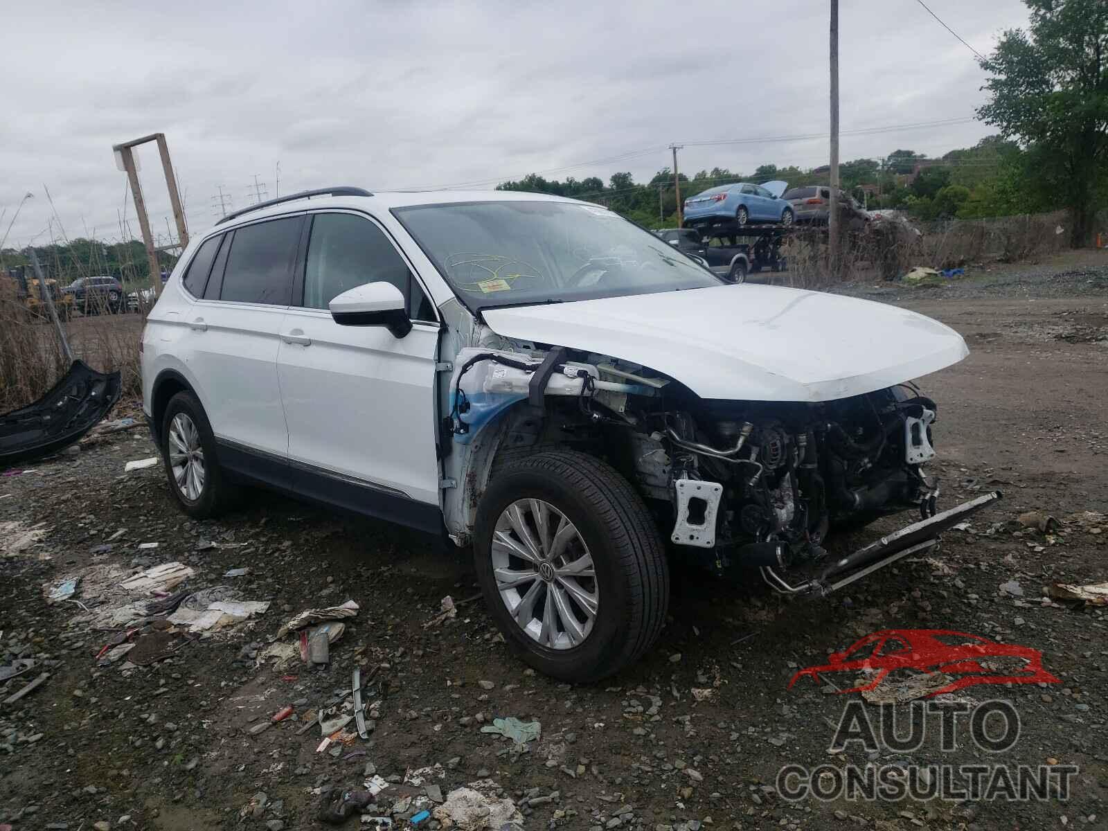 VOLKSWAGEN TIGUAN 2018 - 3VV2B7AX7JM181296