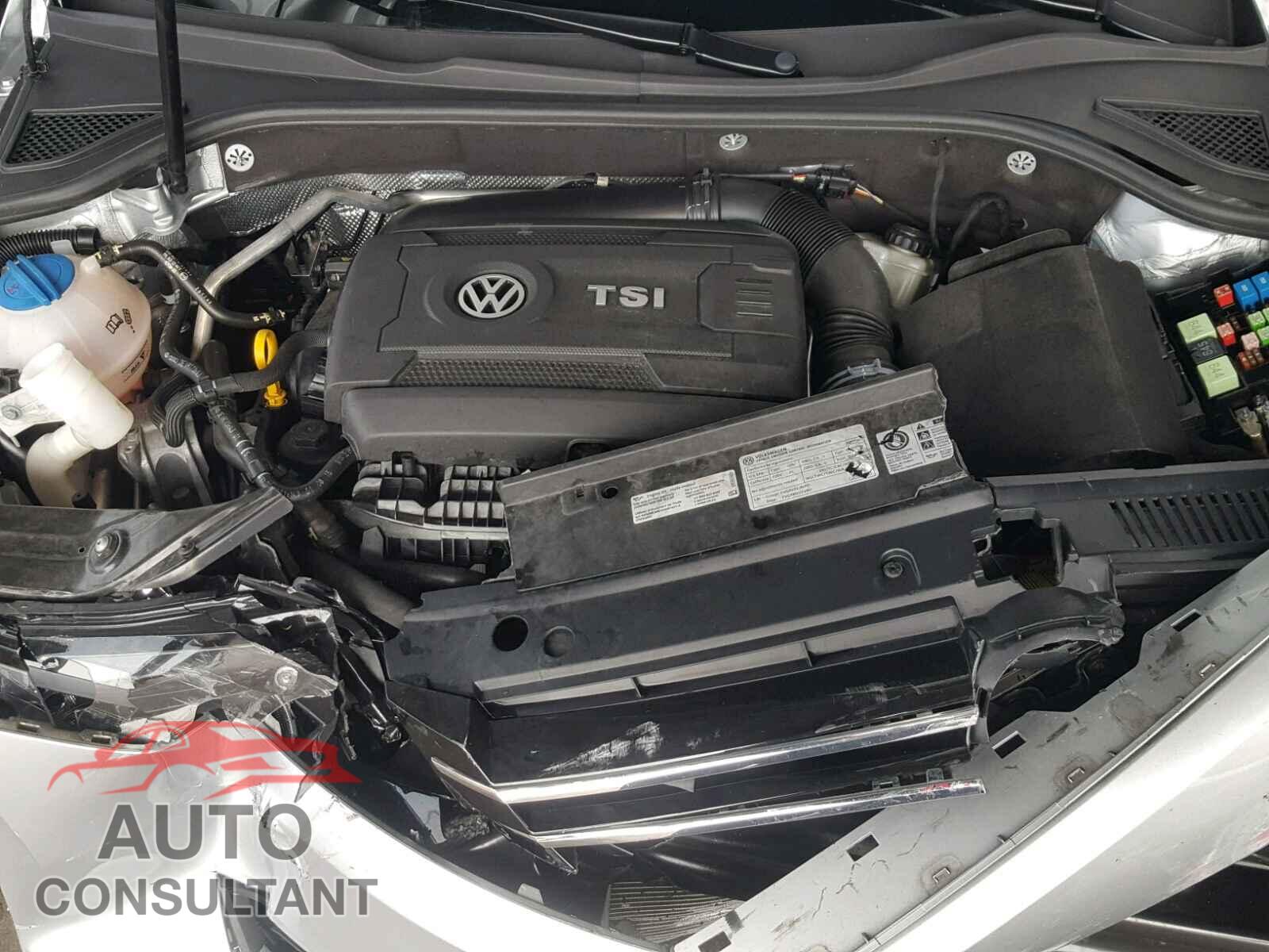 VOLKSWAGEN PASSAT 2015 - 1VWAT7A37FC096484