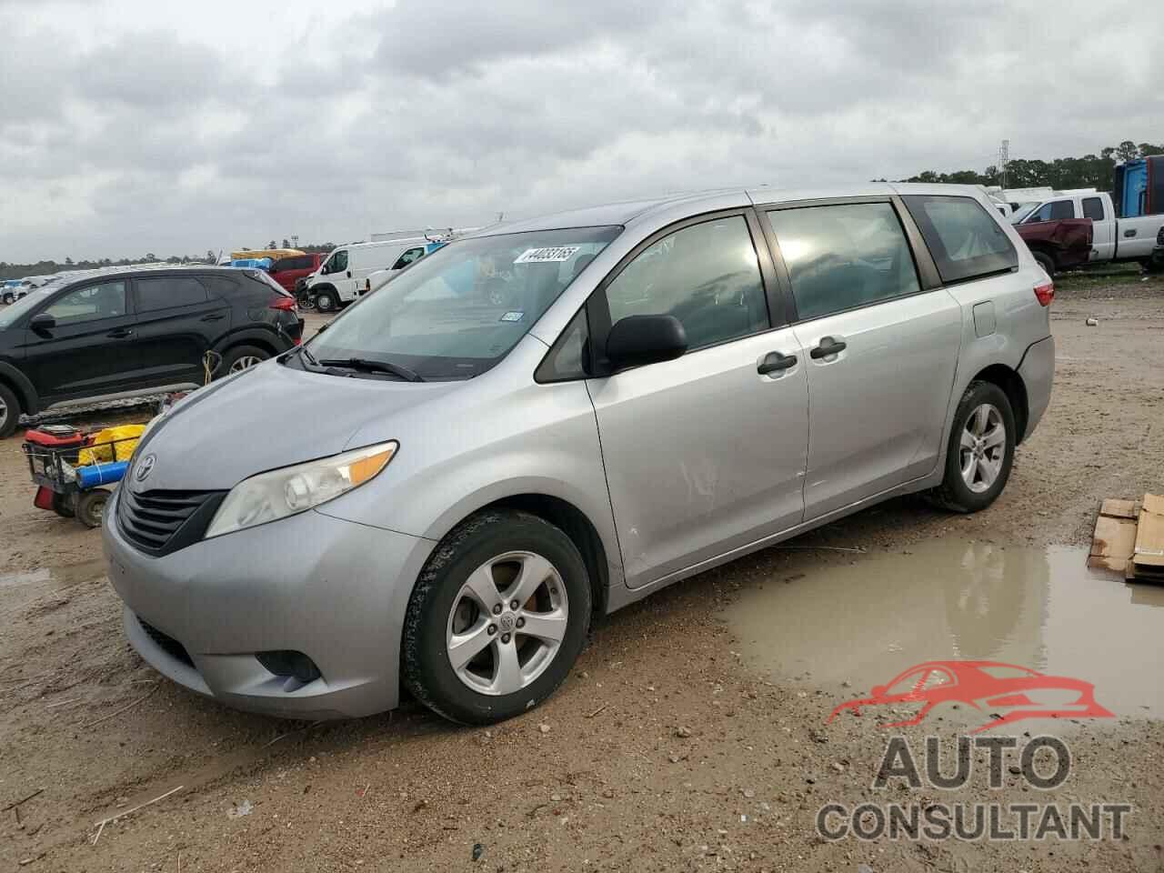 TOYOTA All Models 2017 - 5TDZZ3DC5HS890135