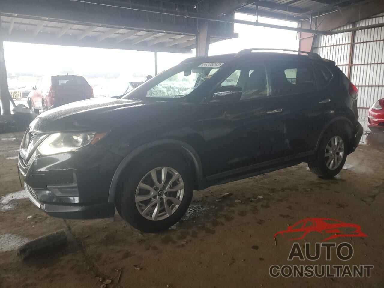 NISSAN ROGUE 2018 - KNMAT2MTXJP504012