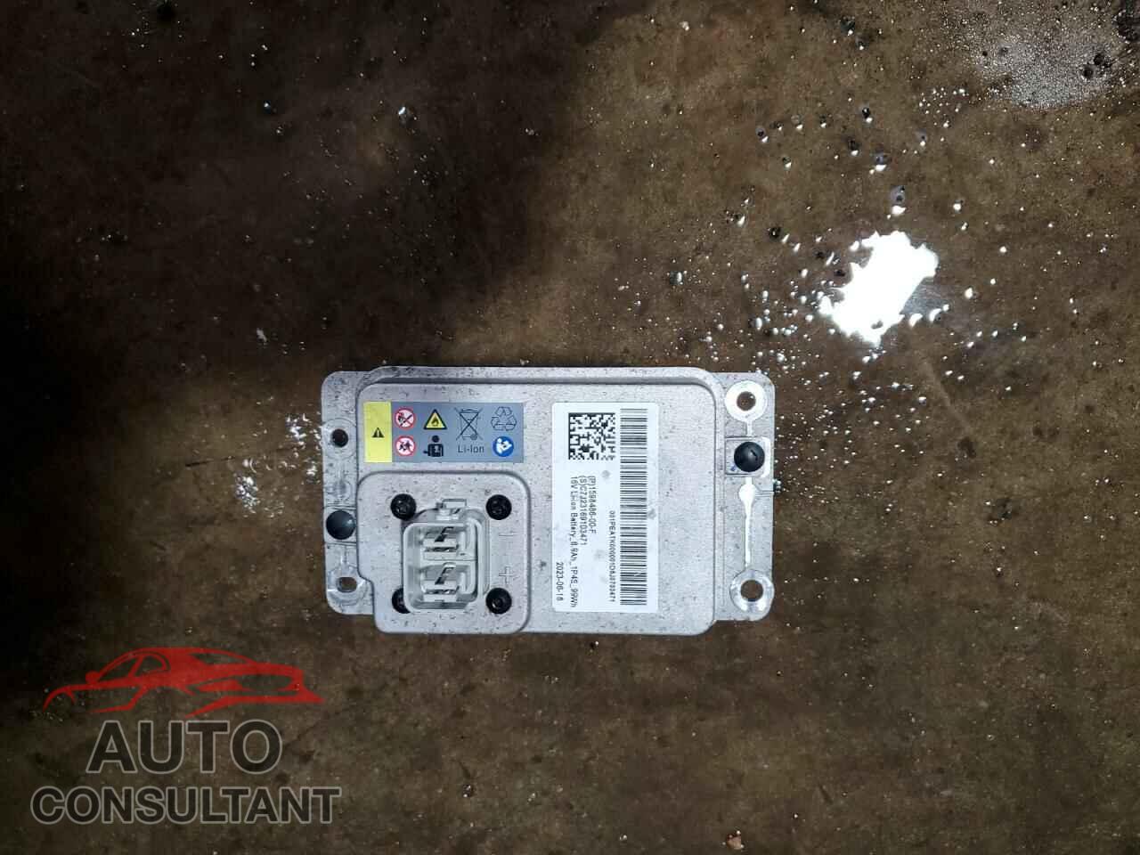 TESLA MODEL 3 2022 - 5YJ3E1EA4NF369751
