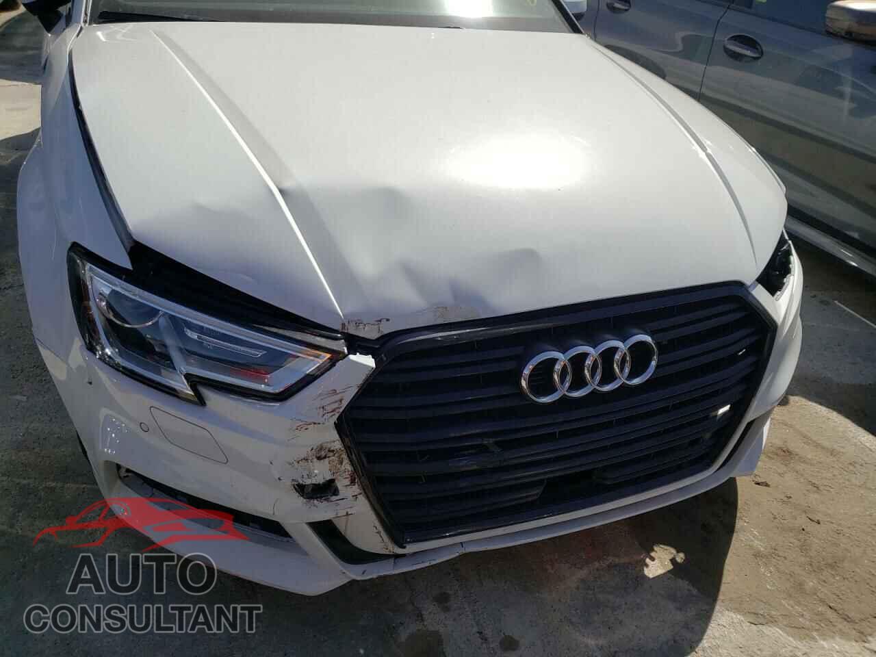 AUDI A3 2020 - WAUBEGFF4LA059448