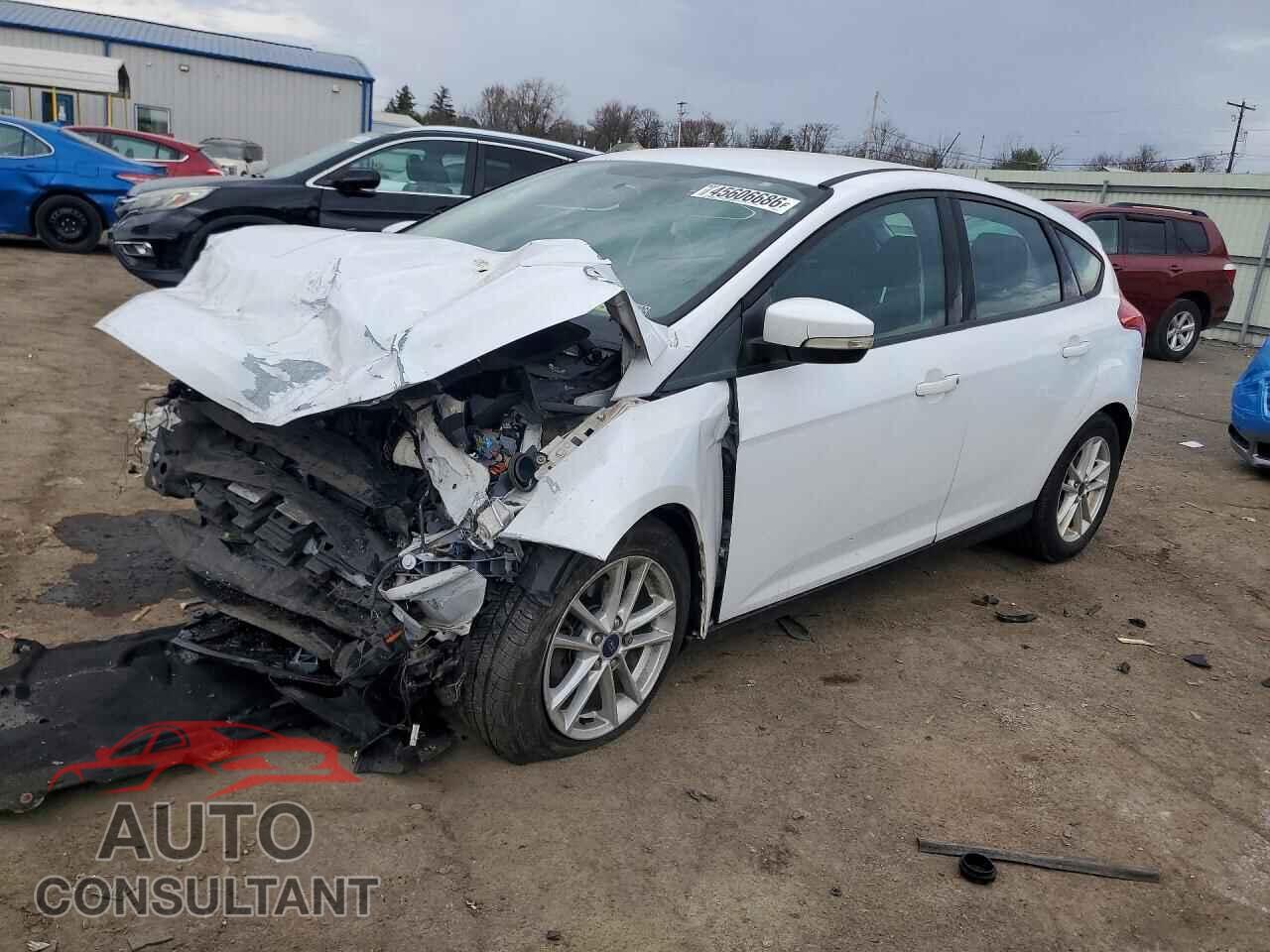 FORD FOCUS 2017 - 1FADP3K25HL201132