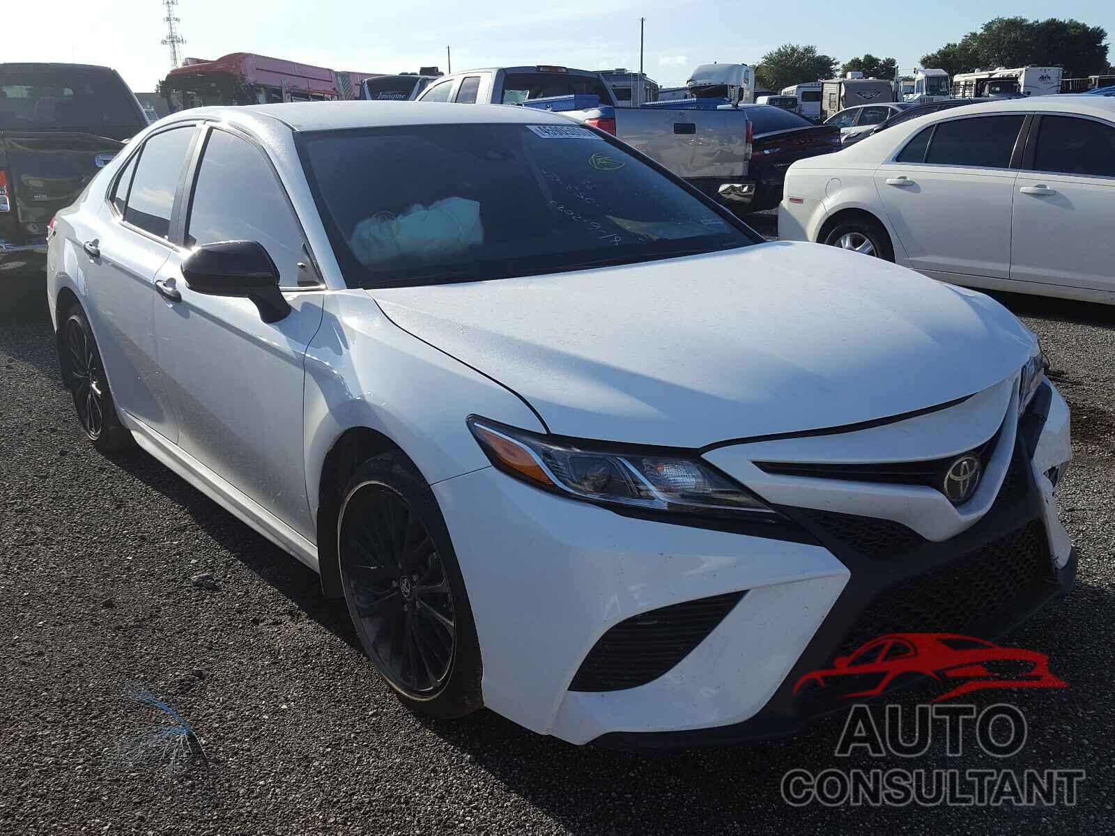 TOYOTA CAMRY 2020 - 4T1G11AKXLU337494