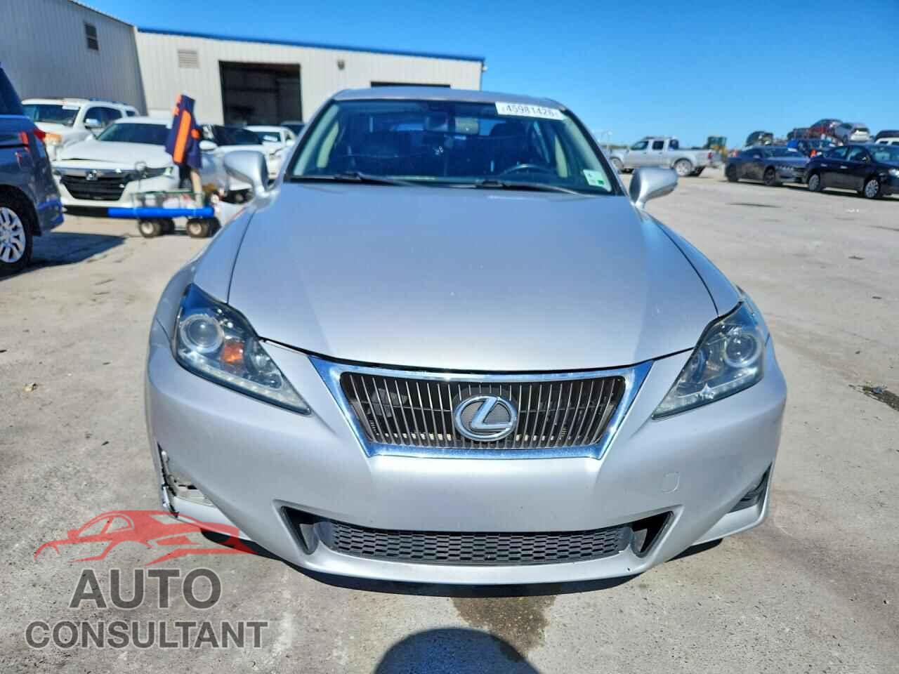 LEXUS IS 2012 - JTHCF5C22C5055268