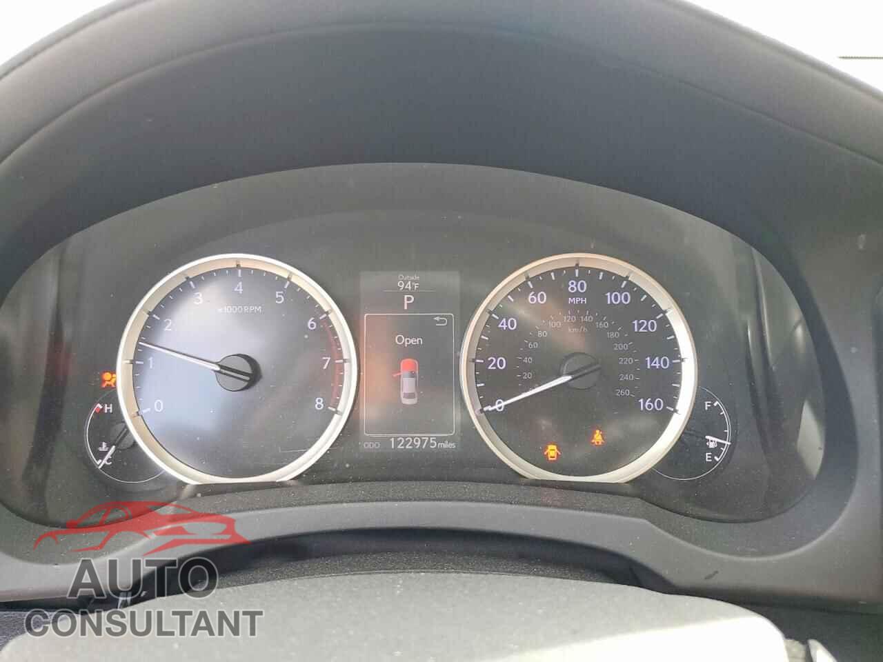 LEXUS IS 2016 - JTHBA1D22G5003307