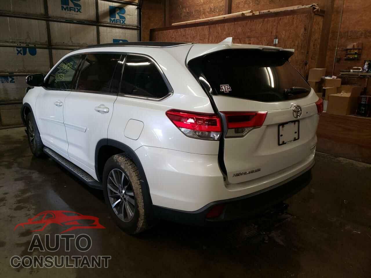 TOYOTA HIGHLANDER 2017 - 5TDJZRFH3HS511237