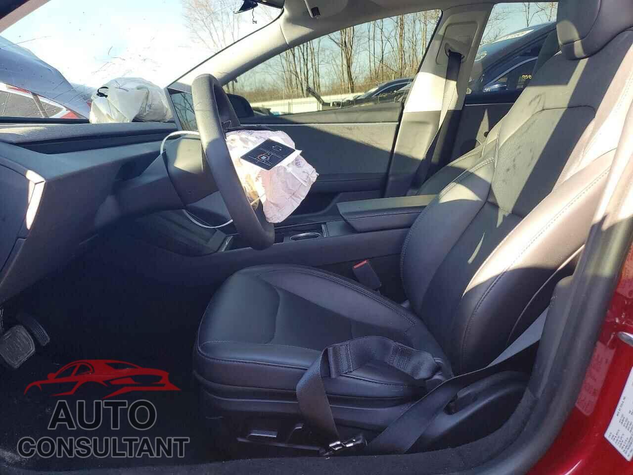 TESLA MODEL 3 2024 - 5YJ3E1EA2RF749838