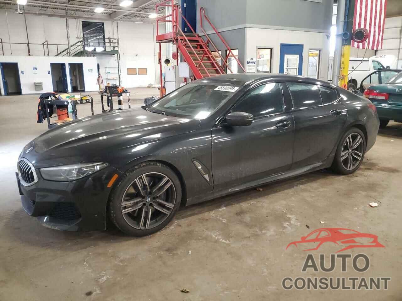 BMW 8 SERIES 2022 - WBAGV4C02NCG99396