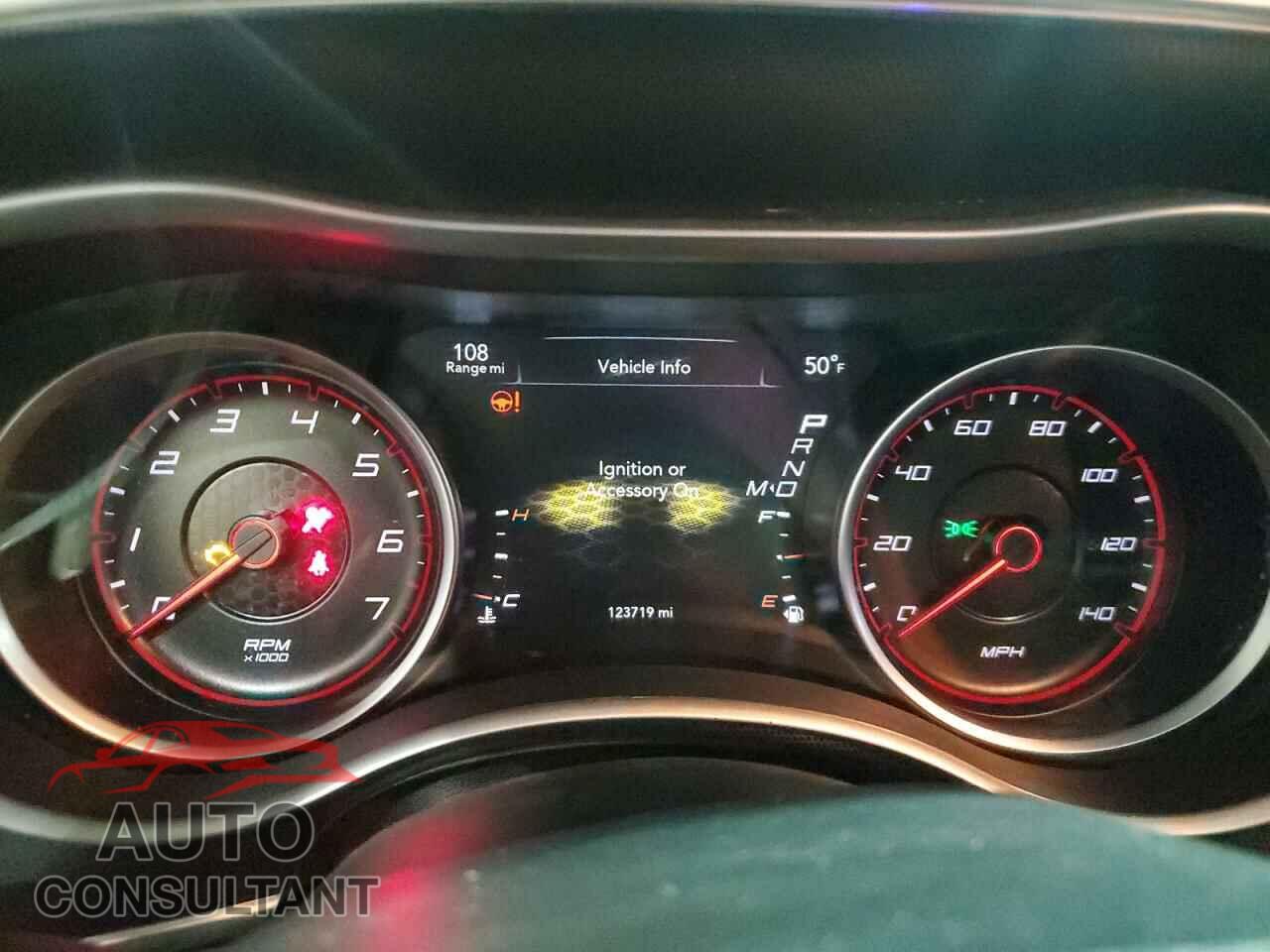 DODGE CHARGER 2018 - 2C3CDXJG2JH210882