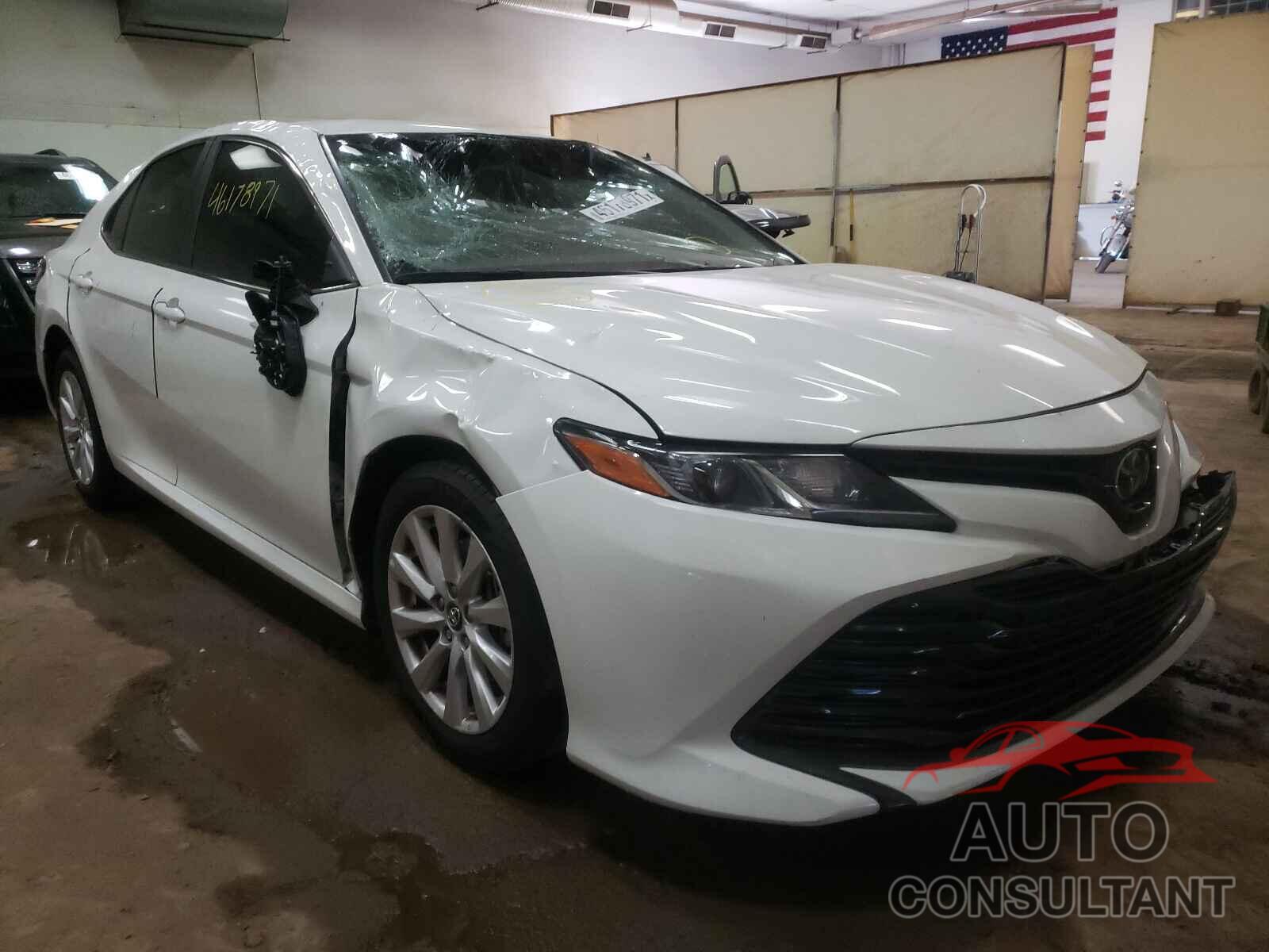 TOYOTA CAMRY 2018 - 4T1B11HK9JU540650