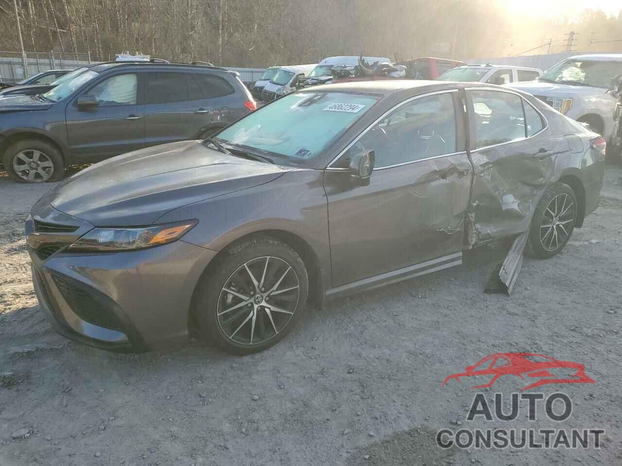 TOYOTA CAMRY 2024 - 4T1G11AK7RU841008
