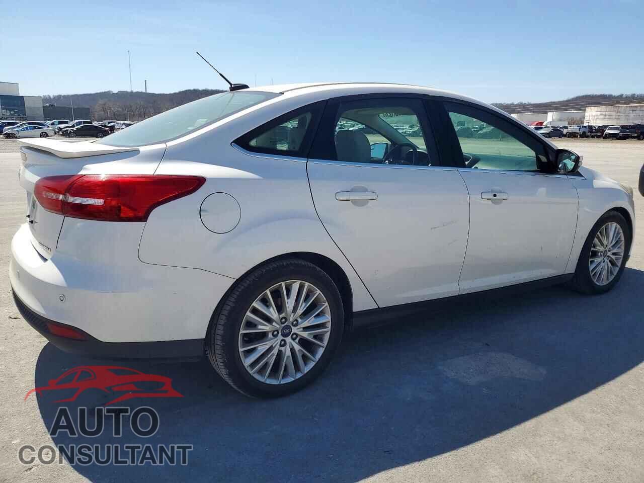FORD FOCUS 2017 - 1FADP3J21HL287170