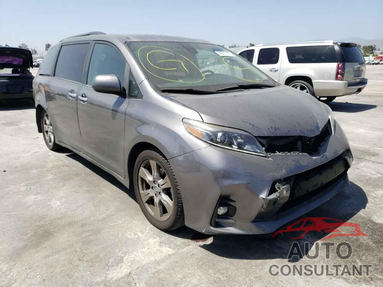 TOYOTA SIENNA 2018 - 5TDXZ3DC3JS963127