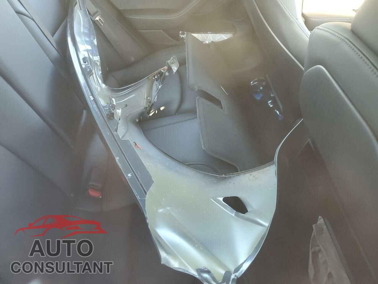 TESLA MODEL 3 2023 - 5YJ3E1EB3PF703943