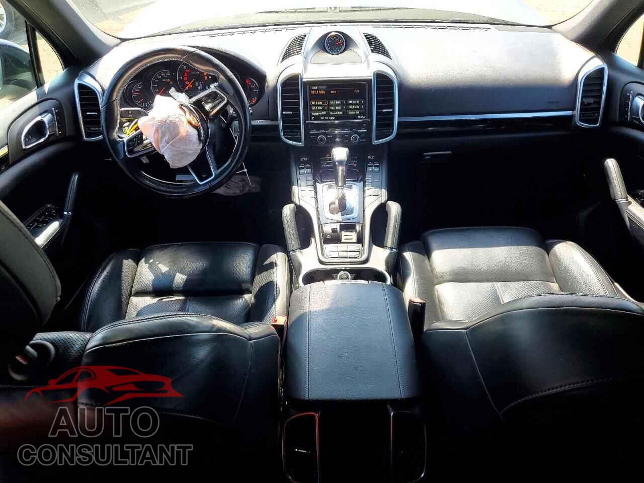 PORSCHE CAYENNE 2015 - WP1AF2A2XFLA41935