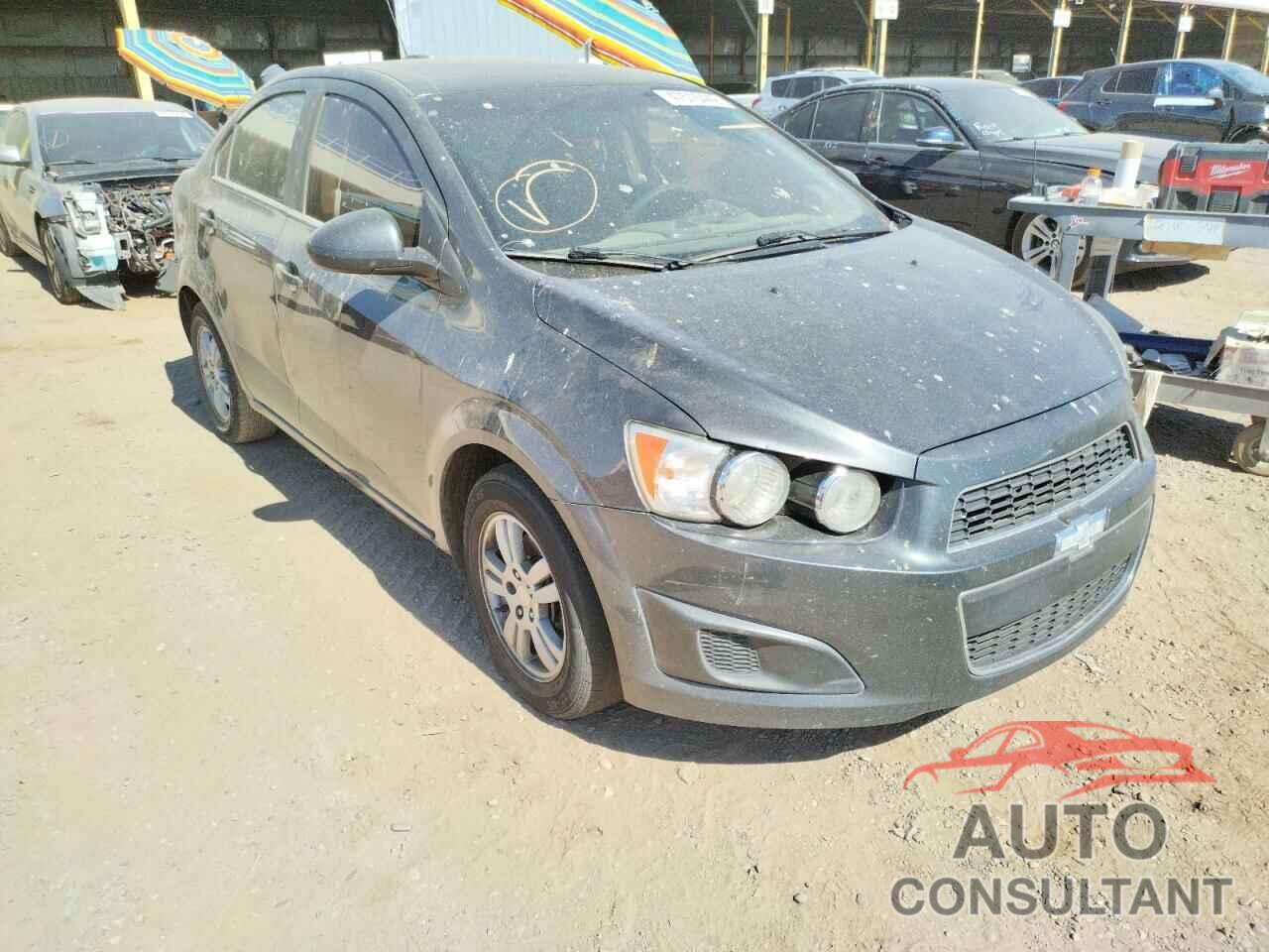 CHEVROLET SONIC 2016 - 1G1JC5SH0G4115589