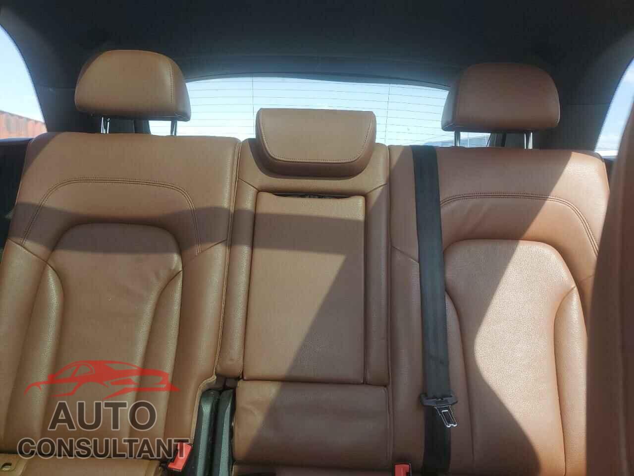 AUDI Q5 2012 - WA1LFAFP2CA128464