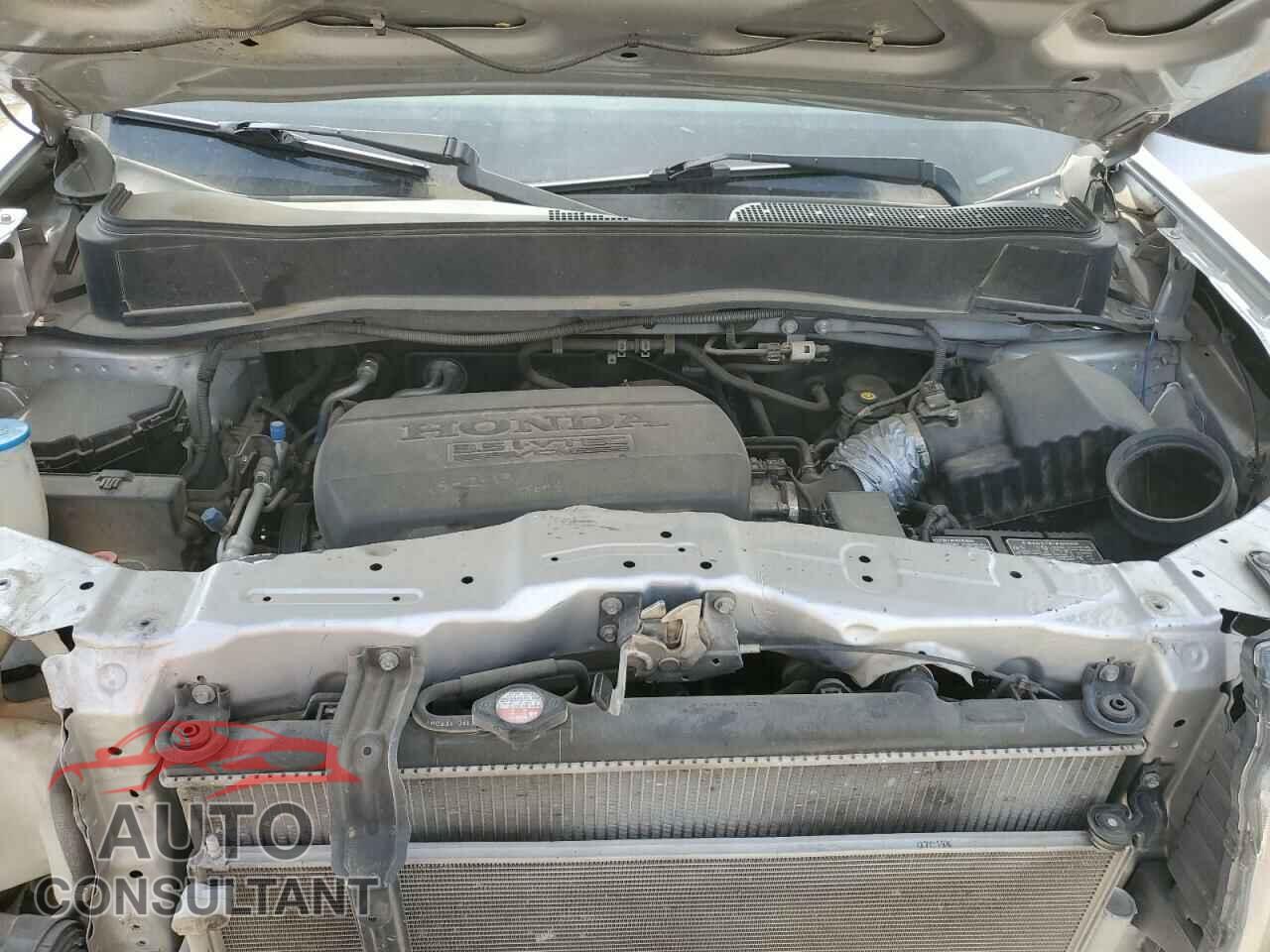 HONDA PILOT 2011 - 5FNYF3H27BB050004