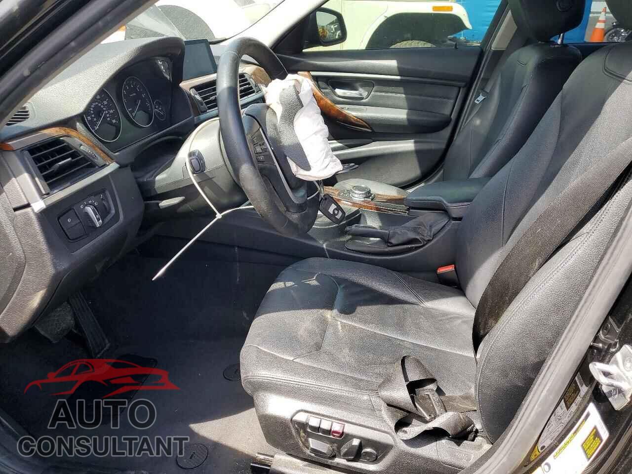 BMW 3 SERIES 2015 - WBA3C1C57FK123712