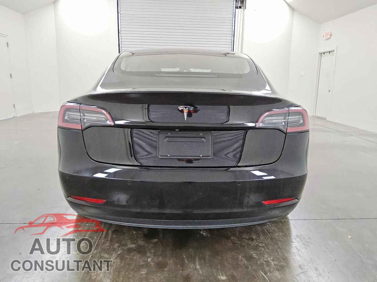 TESLA MODEL 3 2018 - 5YJ3E1EA9JF028078