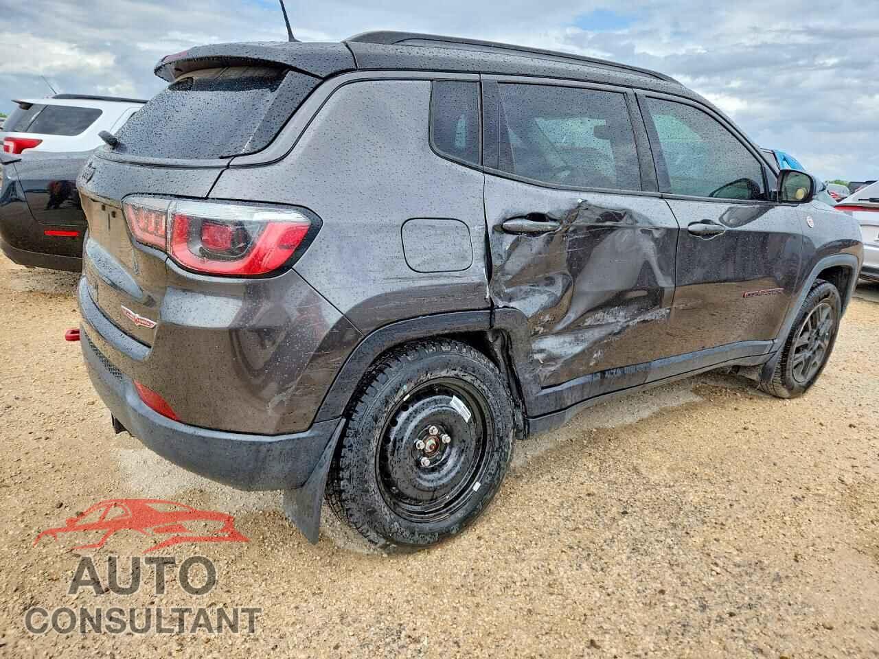 JEEP COMPASS 2017 - 3C4NJDDB5HT667408