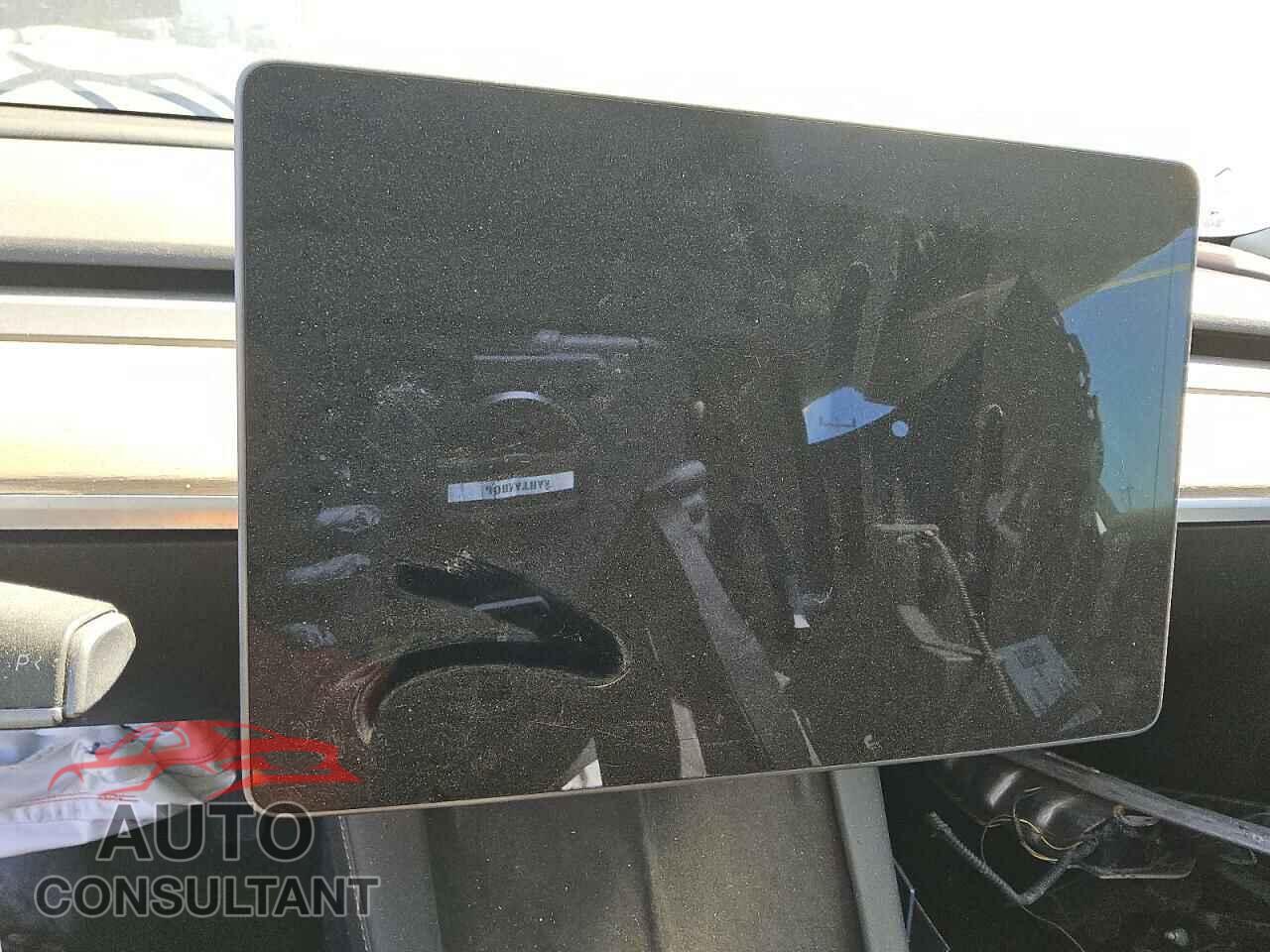 TESLA MODEL 3 2021 - 5YJ3E1EA8MF092228