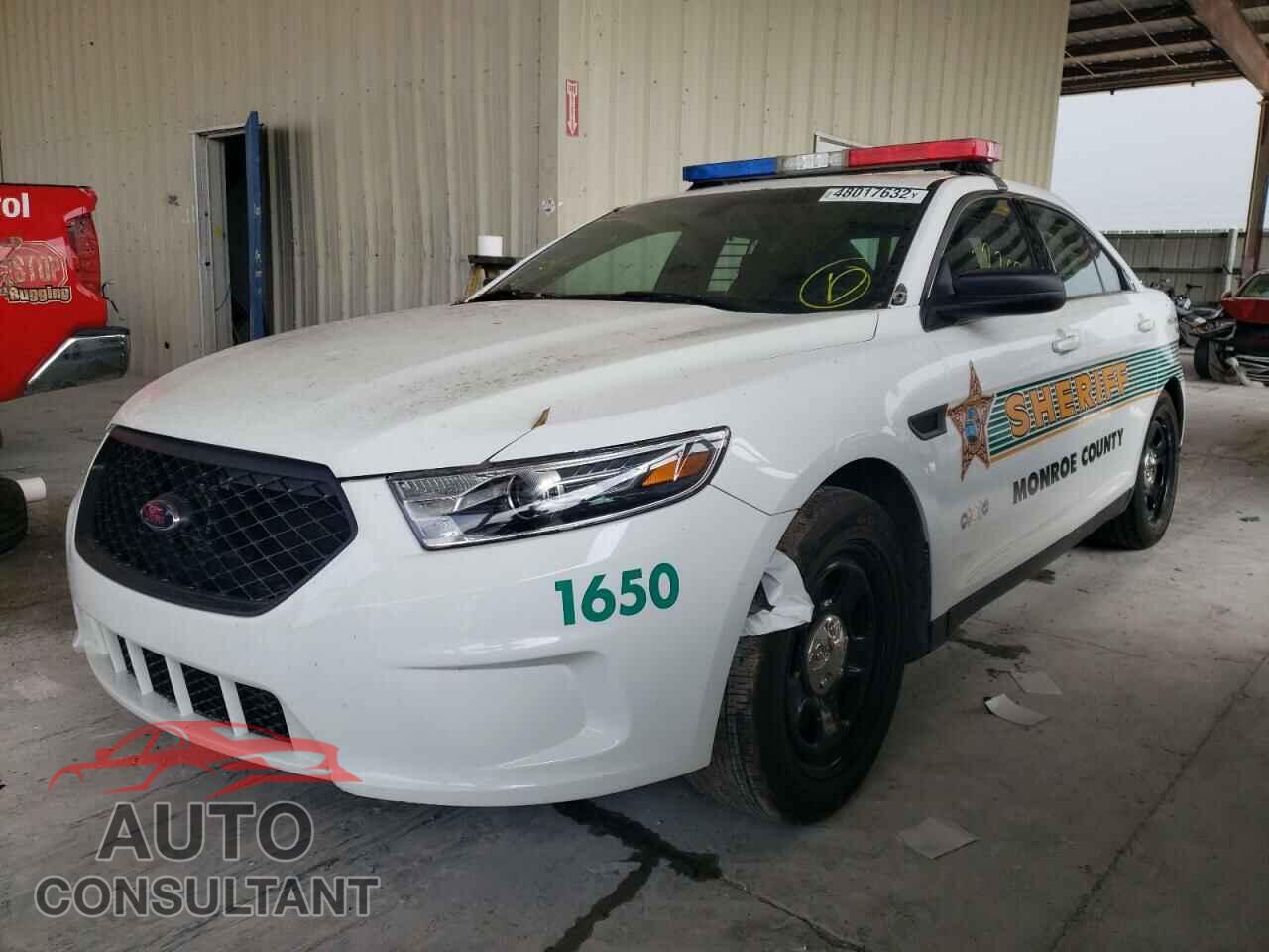 FORD TAURUS 2017 - 1FAHP2L83HG113655