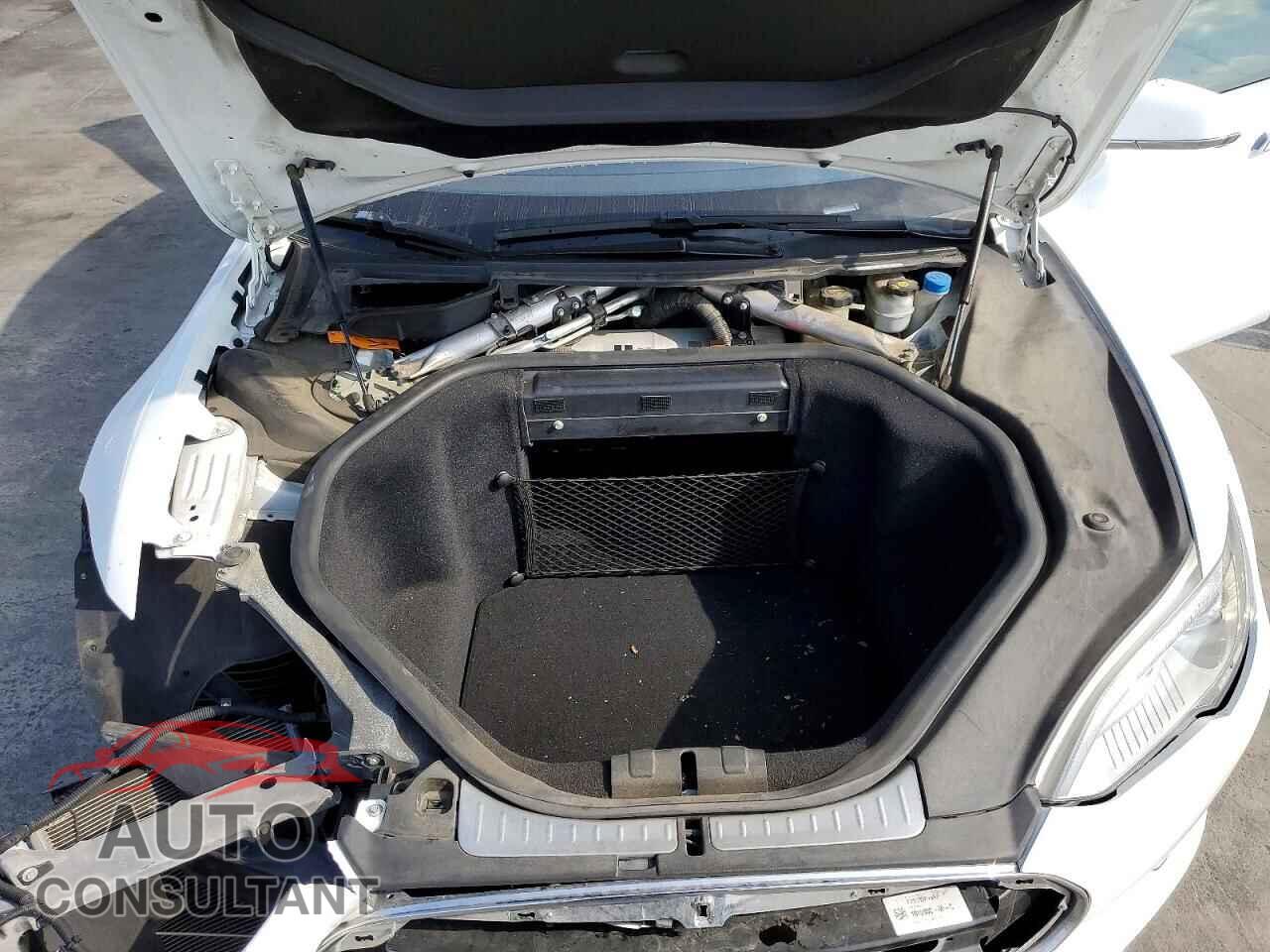 TESLA MODEL S 2012 - 5YJSA1DN8CFP01327