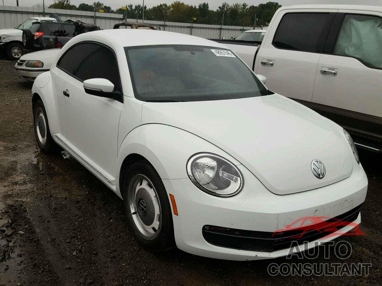 VOLKSWAGEN BEETLE 2015 - 3VWF17AT2FM606153