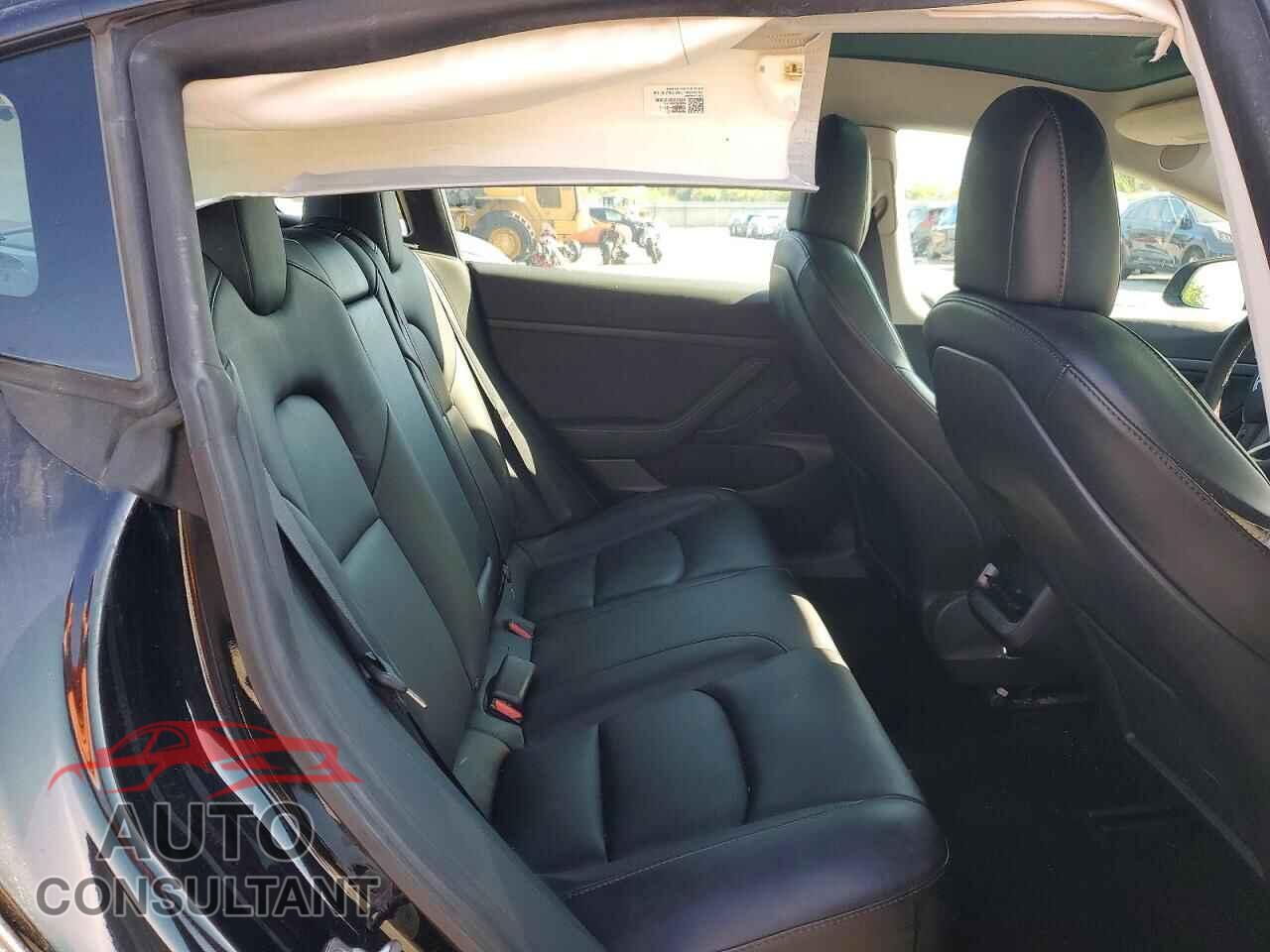 TESLA MODEL 3 2021 - 5YJ3E1EA4MF939262