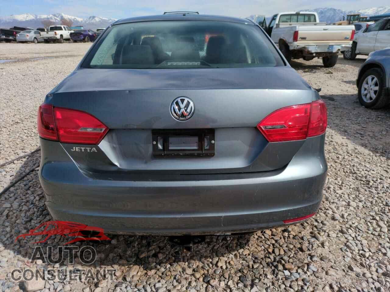 VOLKSWAGEN JETTA 2014 - 3VW2K7AJ8EM428824