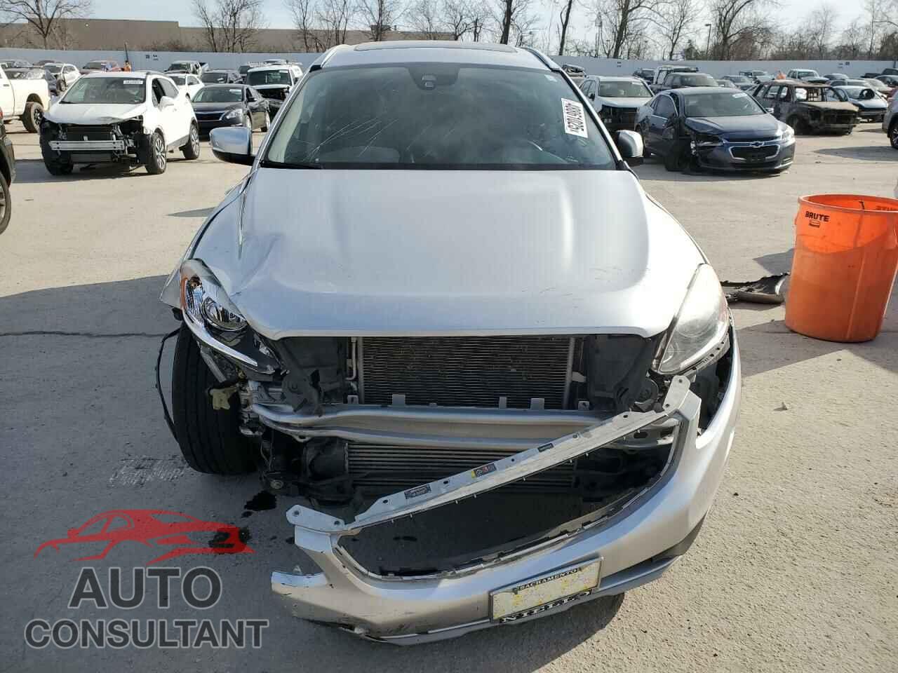VOLVO XC60 2017 - YV440MDU1H2154686