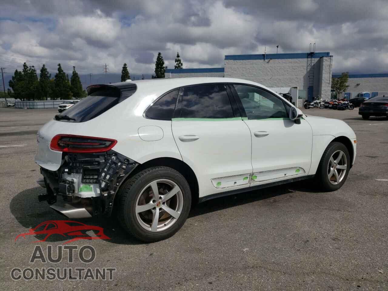 PORSCHE MACAN 2017 - WP1AA2A52HLB09270