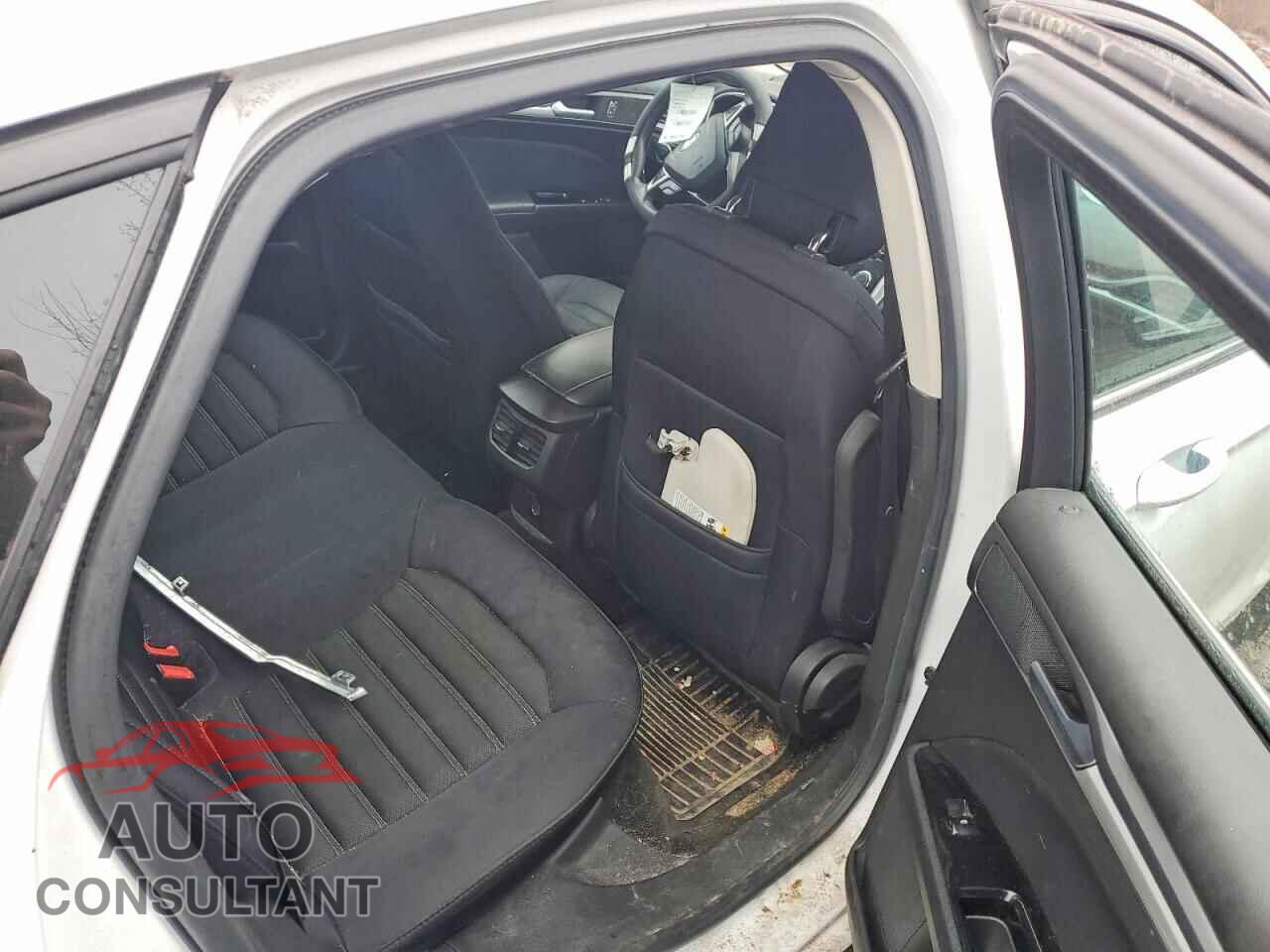 FORD FUSION 2013 - 3FA6P0H71DR129268