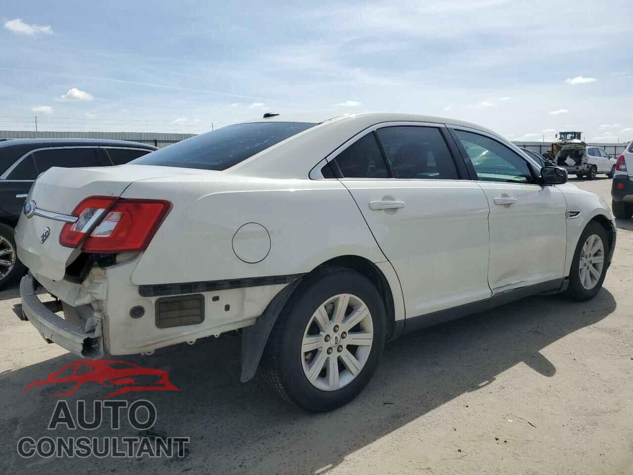 FORD TAURUS 2012 - 1FAHP2DW2CG135376
