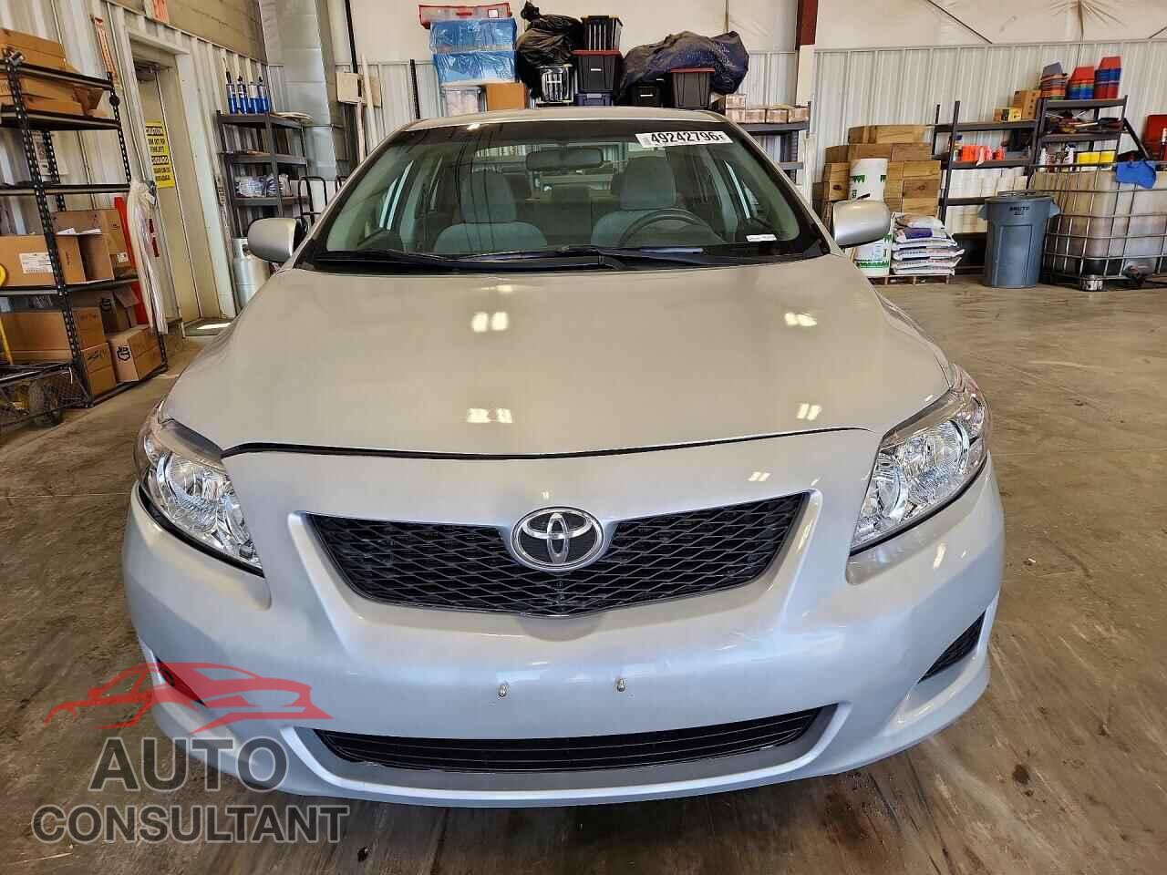 TOYOTA COROLLA 2009 - JTDBL40E89J032995