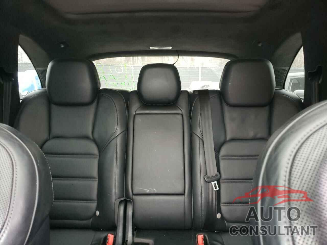 PORSCHE CAYENNE 2016 - WP1AD2A26GLA72543