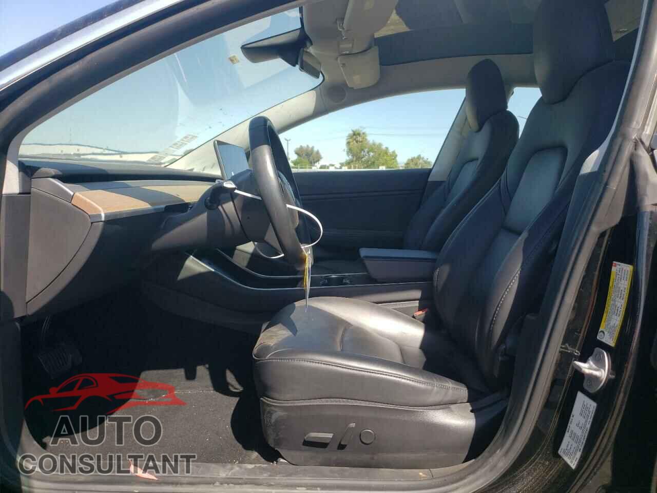 TESLA MODEL 3 2019 - 5YJ3E1EB2KF197031