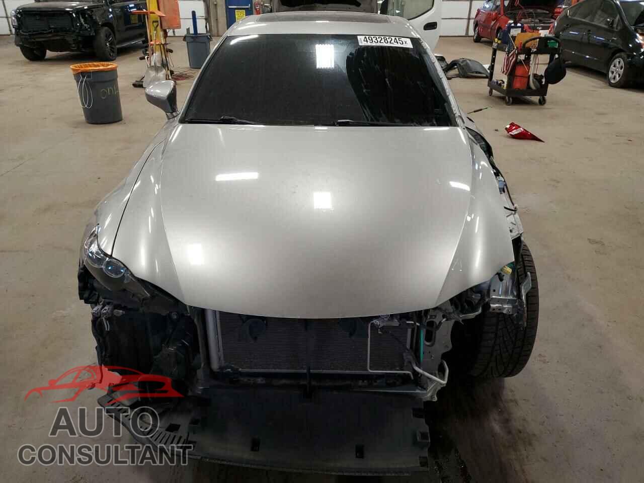 LEXUS IS 2015 - JTHCF1D29F5028726