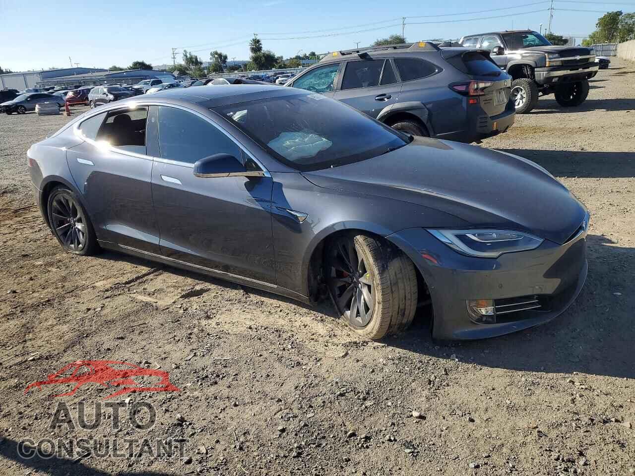 TESLA MODEL S 2018 - 5YJSA1E47JF243878