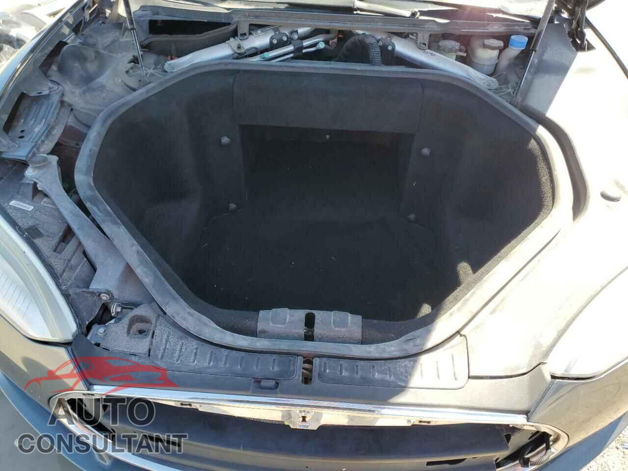 TESLA MODEL S 2013 - 5YJSA1CNXDFP13322
