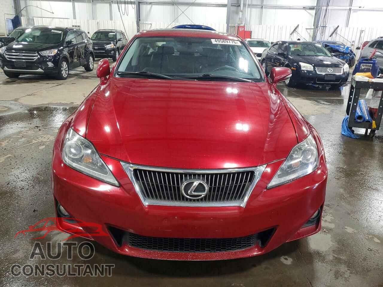 LEXUS IS 2011 - JTHCF5C23B5051115