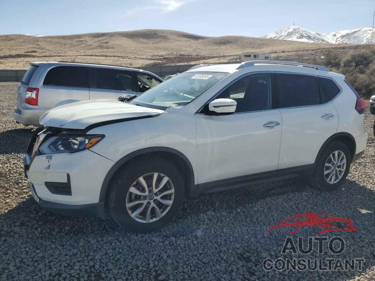 NISSAN ROGUE 2017 - KNMAT2MT8HP511065